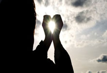 开云体育下载-阿尔艾因防线协作提升，力求限制攻击