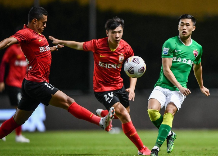 开云官网-长春亚泰客场制胜！大宝佳兆业关键传射球队提升积分的简单介绍