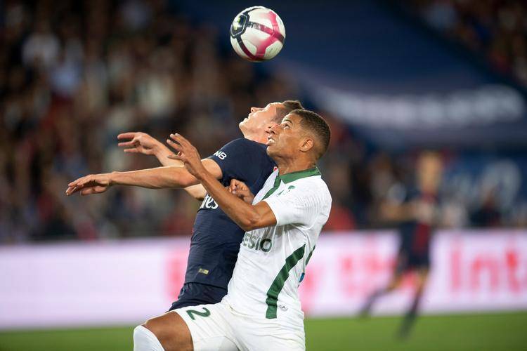 关于圣埃蒂安客场挑战南特，胜负难料的信息