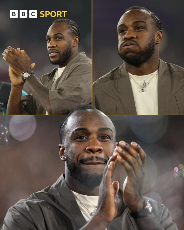 球员表现突出,赢得球队和粉丝们的掌声和欢呼 球员表现突出,赢得球队和粉丝们的掌声和欢呼