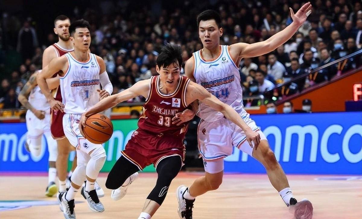 山东男篮主场大胜对手,展现实力 山东男篮主场大胜对手,展现实力