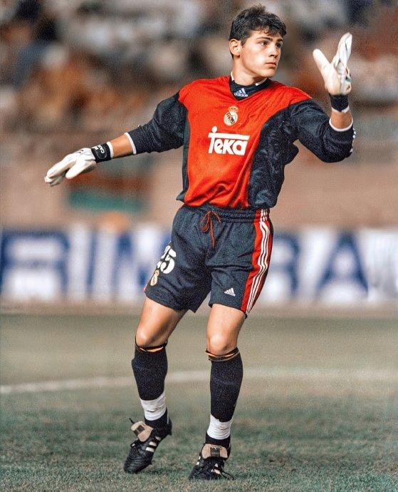 开云体育APP下载-包含传奇门将卡西利亚斯宣布退役，西甲球迷感慨万千的词条