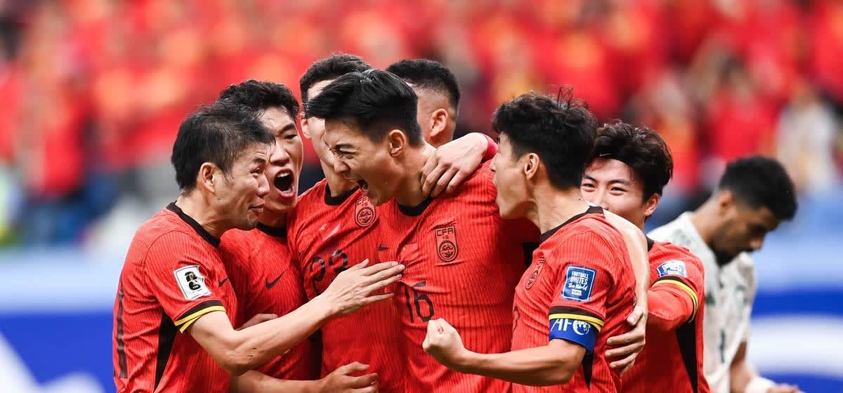 开云平台-红红火火足球赛，球员拼搏不惜一切的简单介绍