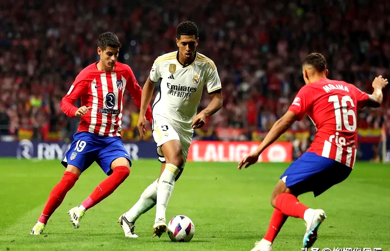 开云平台-巴萨封王路添障，遭淘汰出局欧冠的简单介绍