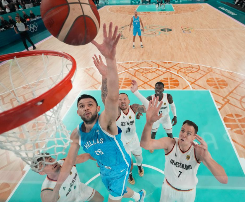 希腊男篮击败西班牙晋级国际比赛四强 希腊男篮击败西班牙晋级国际比赛四强