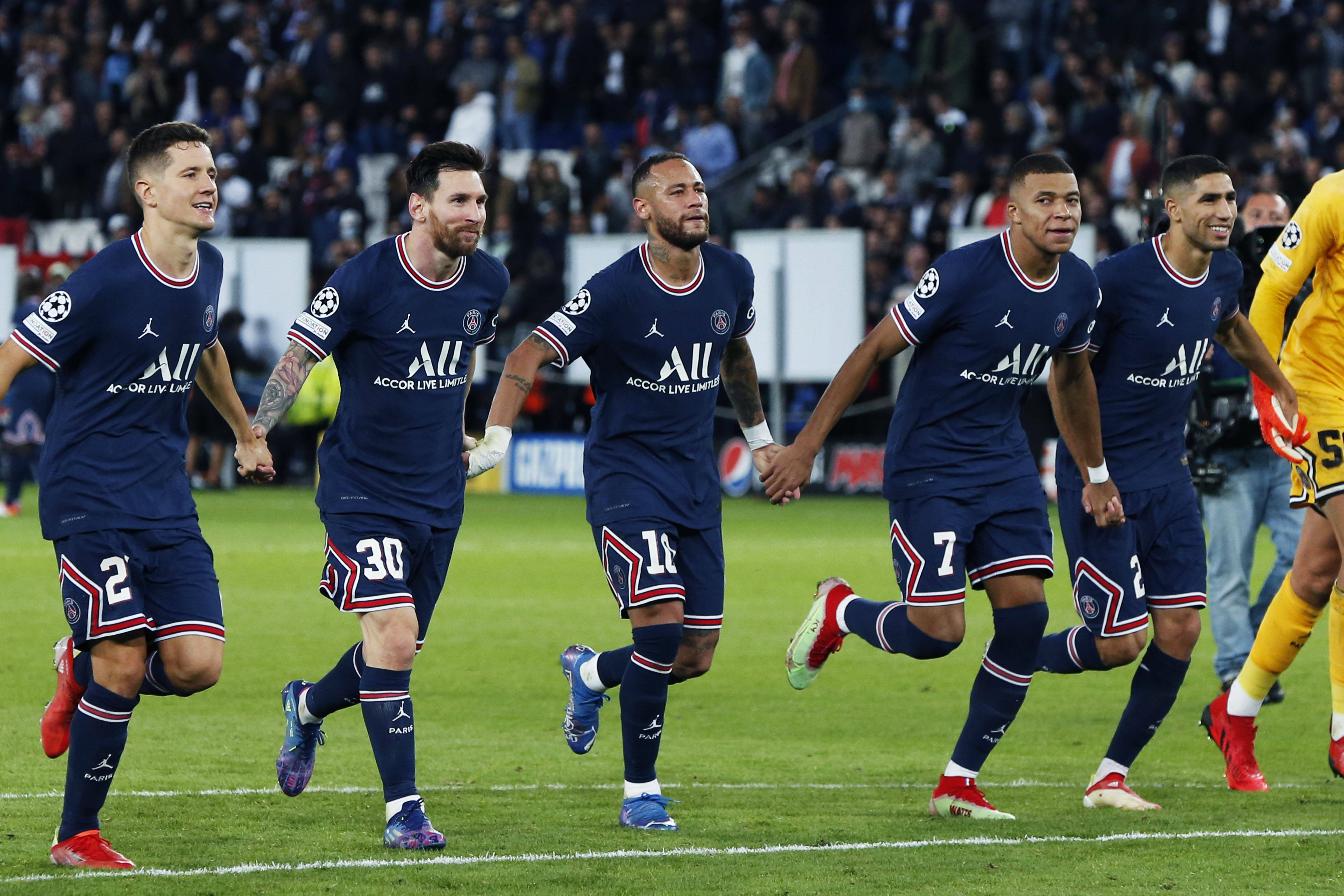 开云体育在线-巴黎圣日耳曼大胜马德里竞技，晋级半决赛的简单介绍