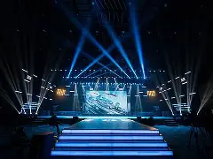 现场气氛火爆,球员齐心协力冲击胜利的简单介绍 现场气氛火爆,球员齐心协力冲击胜利的简单介绍