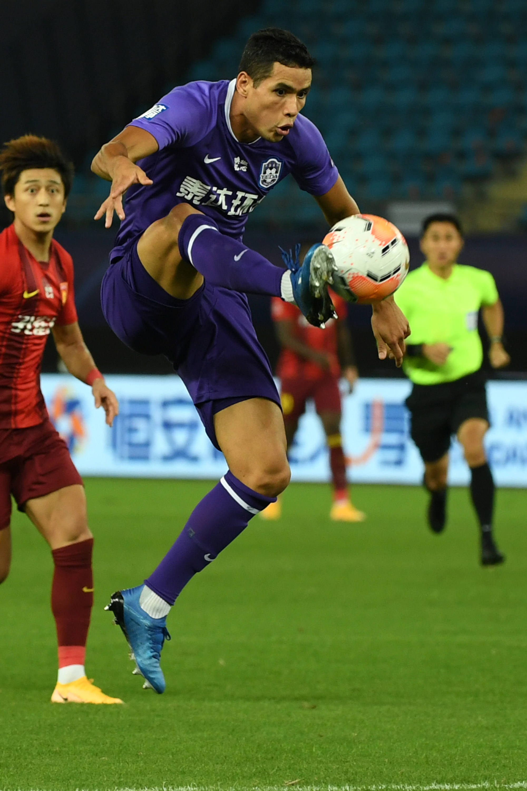 开云体育中国-包含天津泰达队遭遇惨败，球员备战不足的词条