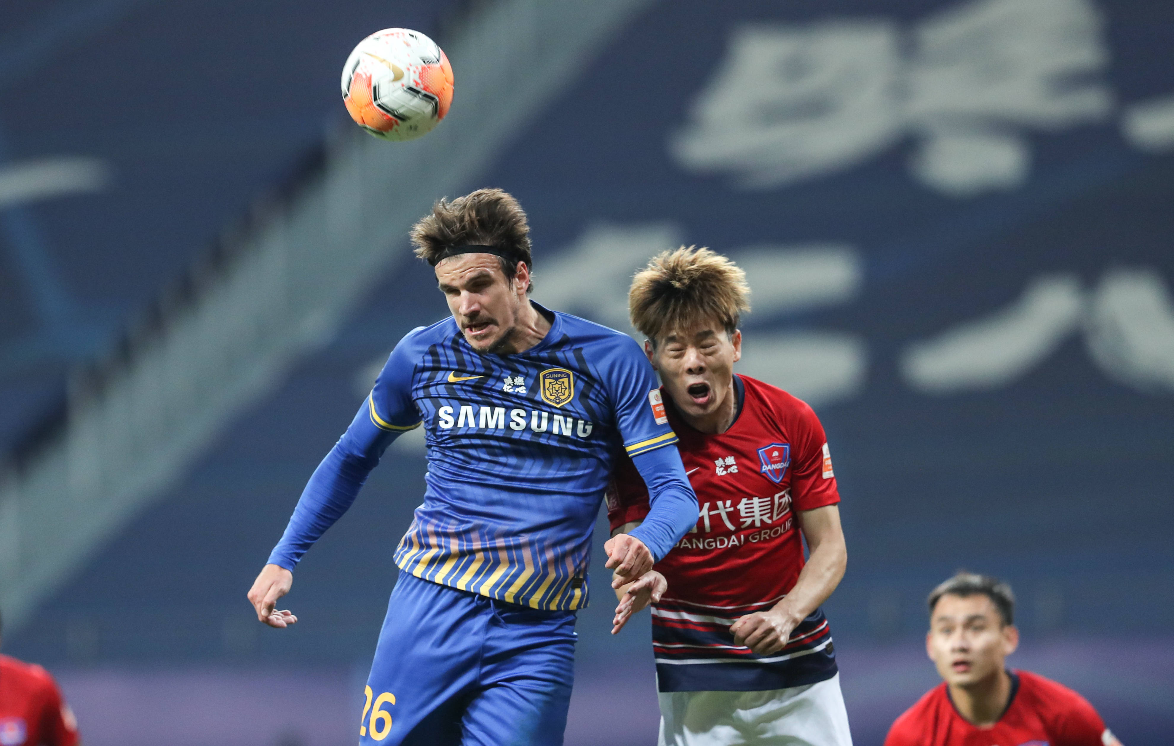 江苏德比：苏宁交锋舜天，胜利者走向成功的简单介绍