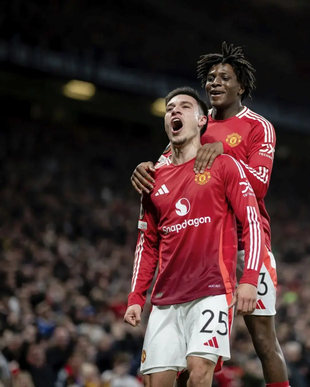 曼联绝杀皇马暂居次席欧战逐鹿争锋