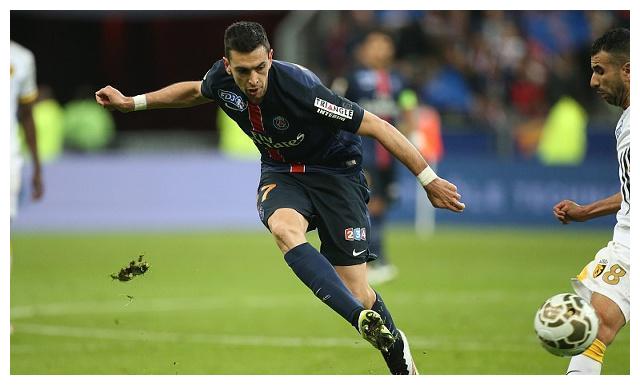 里尔法甲防线稳固,努力保持不败纪录的简单介绍 里尔法甲防线稳固,努力保持不败纪录的简单介绍