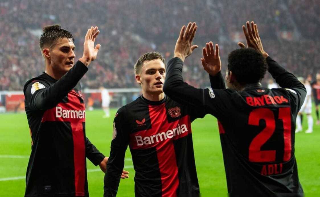 开云体育入口-不败神迹再创新高，球队横扫赛场