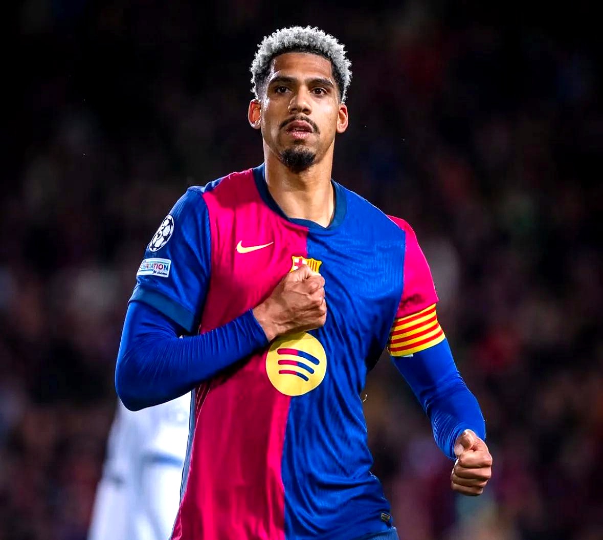 包含尤文图斯迎战巴黎,决定胜者晋级命运的词条 包含尤文图斯迎战巴黎,决定胜者晋级命运的词条