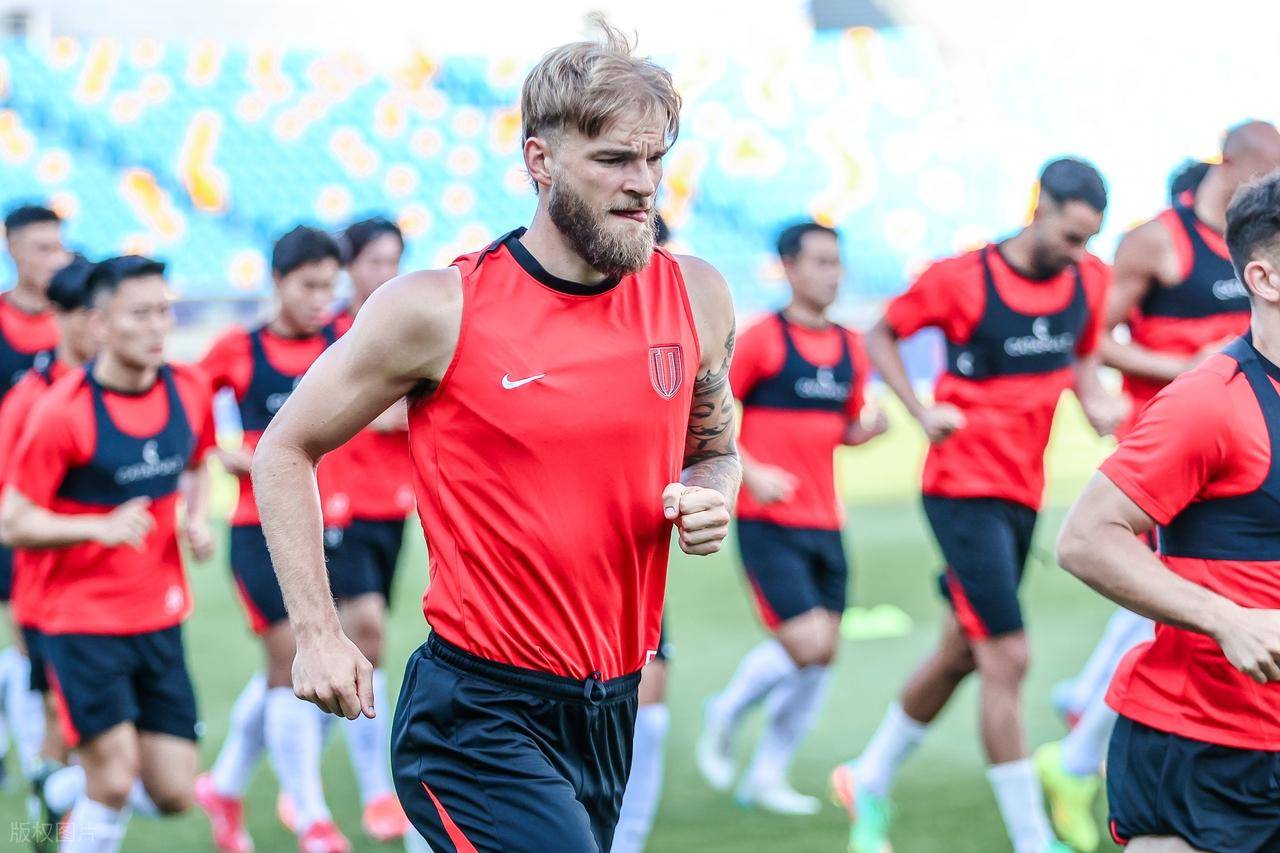 开云平台-关于公牛连战连捷，球队士气高昂的信息