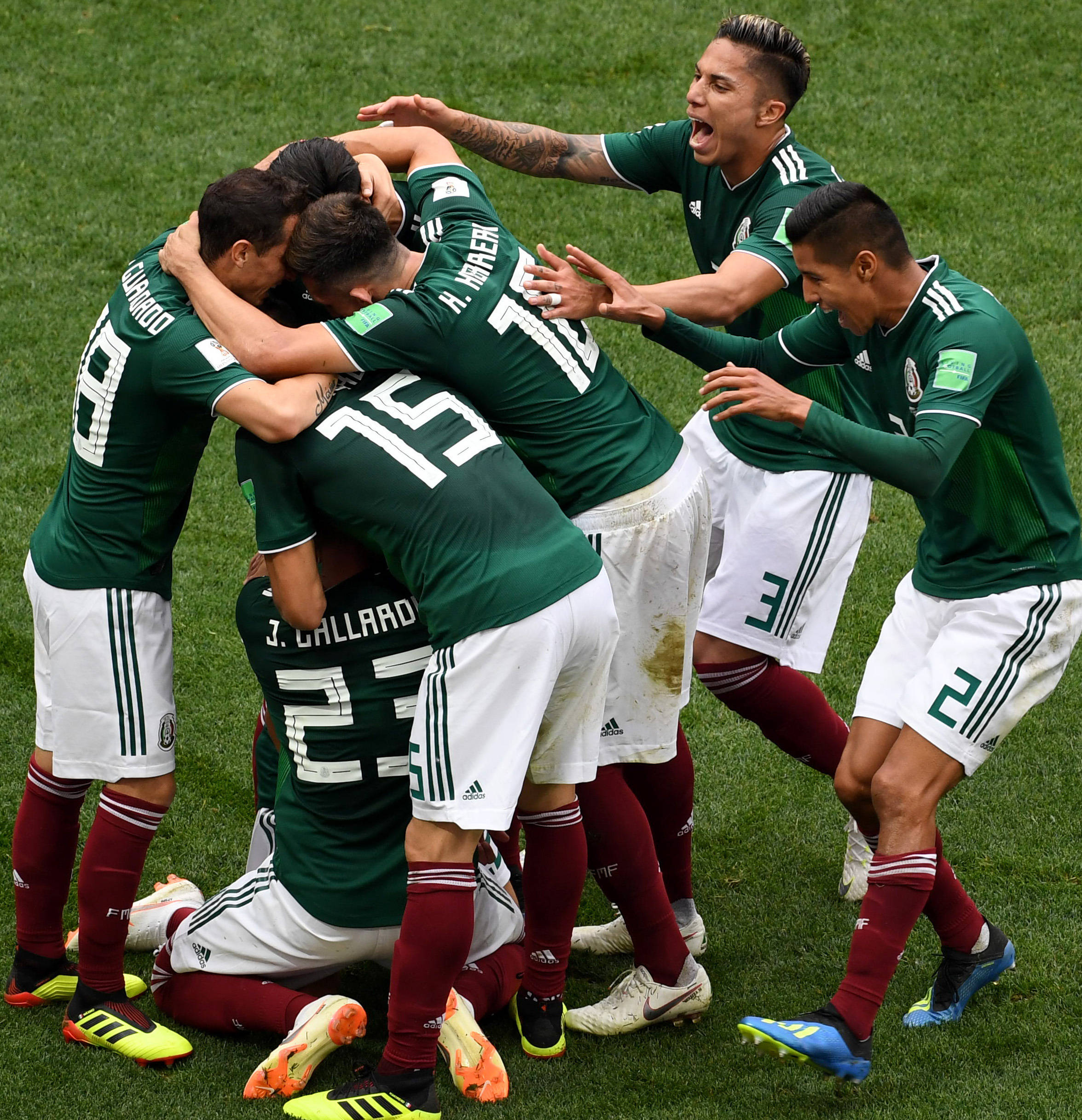 开云体育下载-惊险刺激：国际足坛热门对决震撼开赛的简单介绍