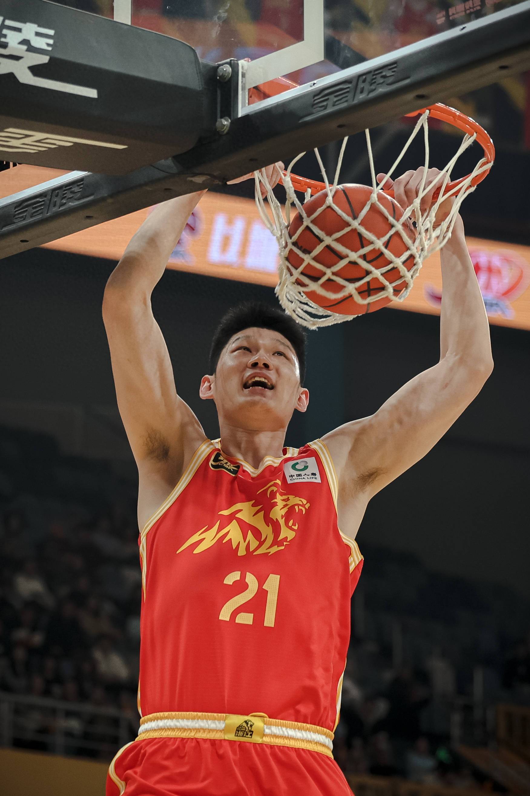 开云体育APP下载-热血球员在国际赛事中展现实力的简单介绍