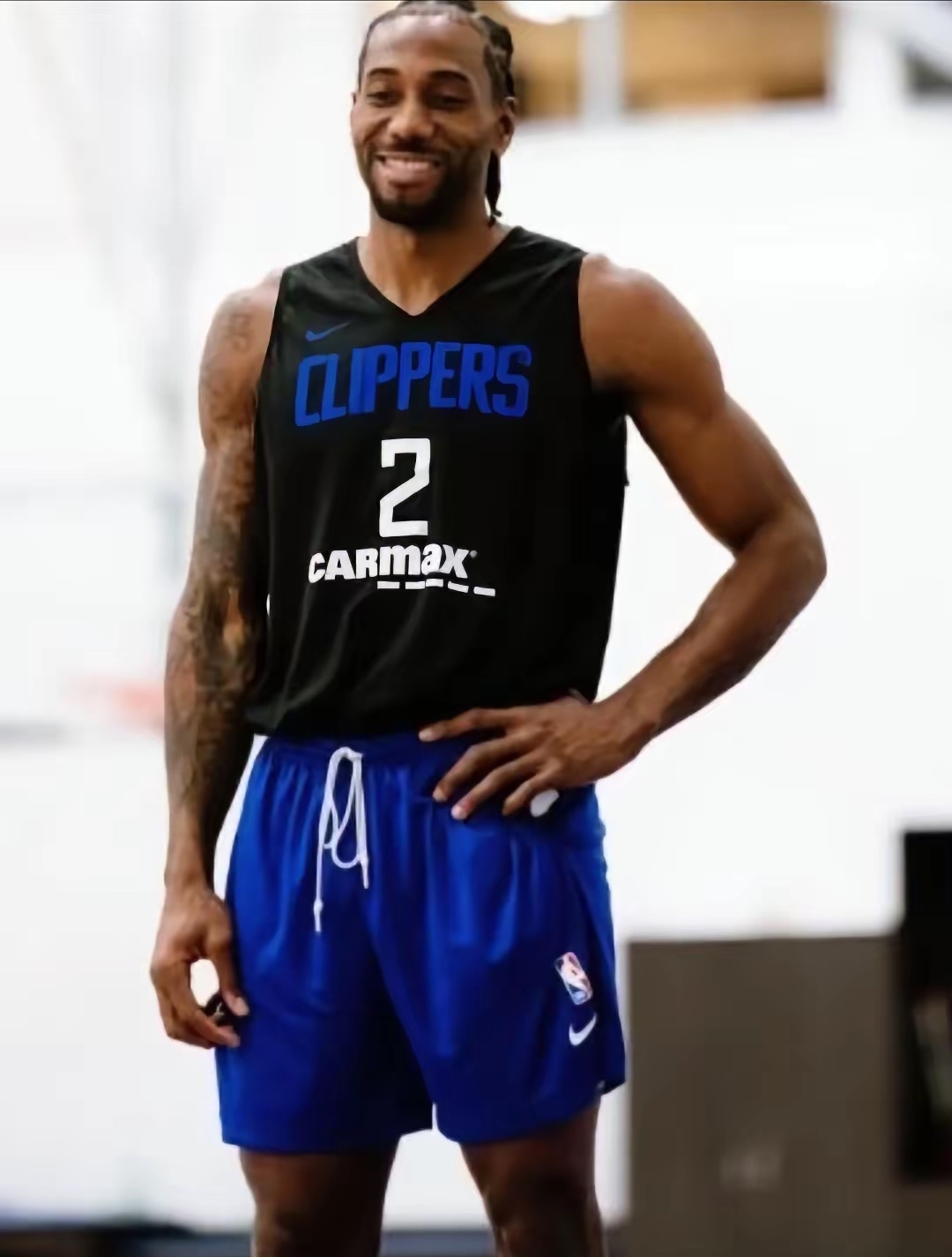 关于快船惜败凯尔特人，莱昂纳德砍下27分的信息