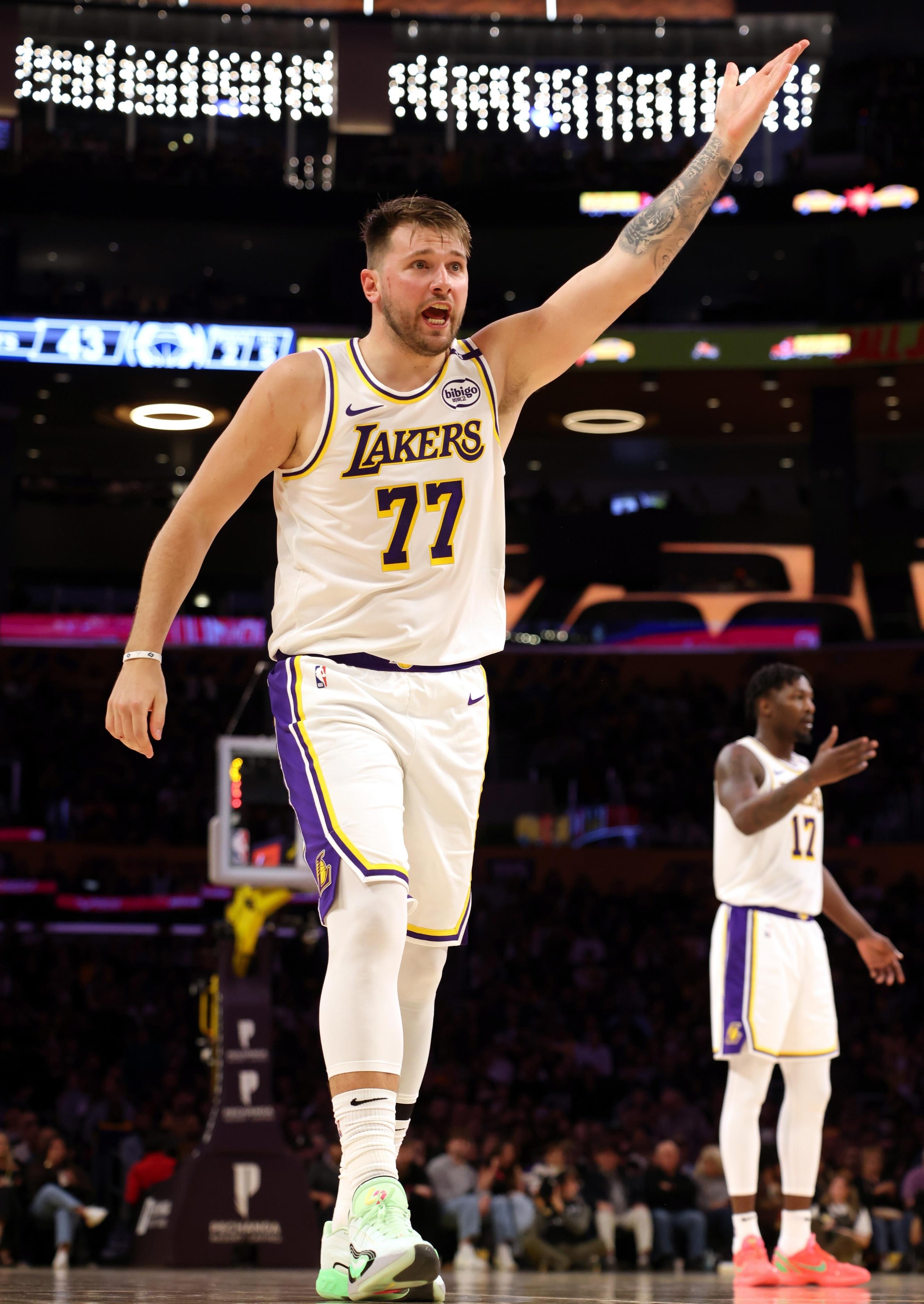 开云官网-灰熊主场大胜黄蜂,再次获胜