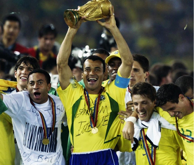 开云下载-巴西逆转比利时，卡瓦哈尔刷新纪录