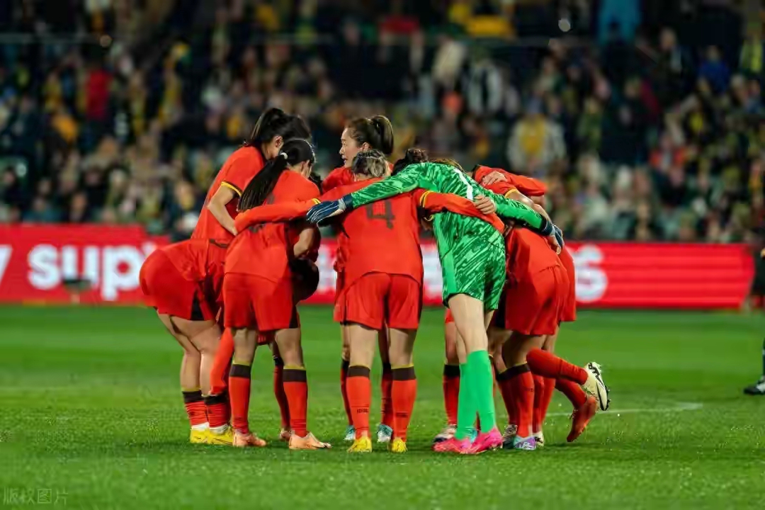 体育赛场上的较量:女子足球国家队赛事回顾 体育赛场上的较量:女子足球国家队赛事回顾