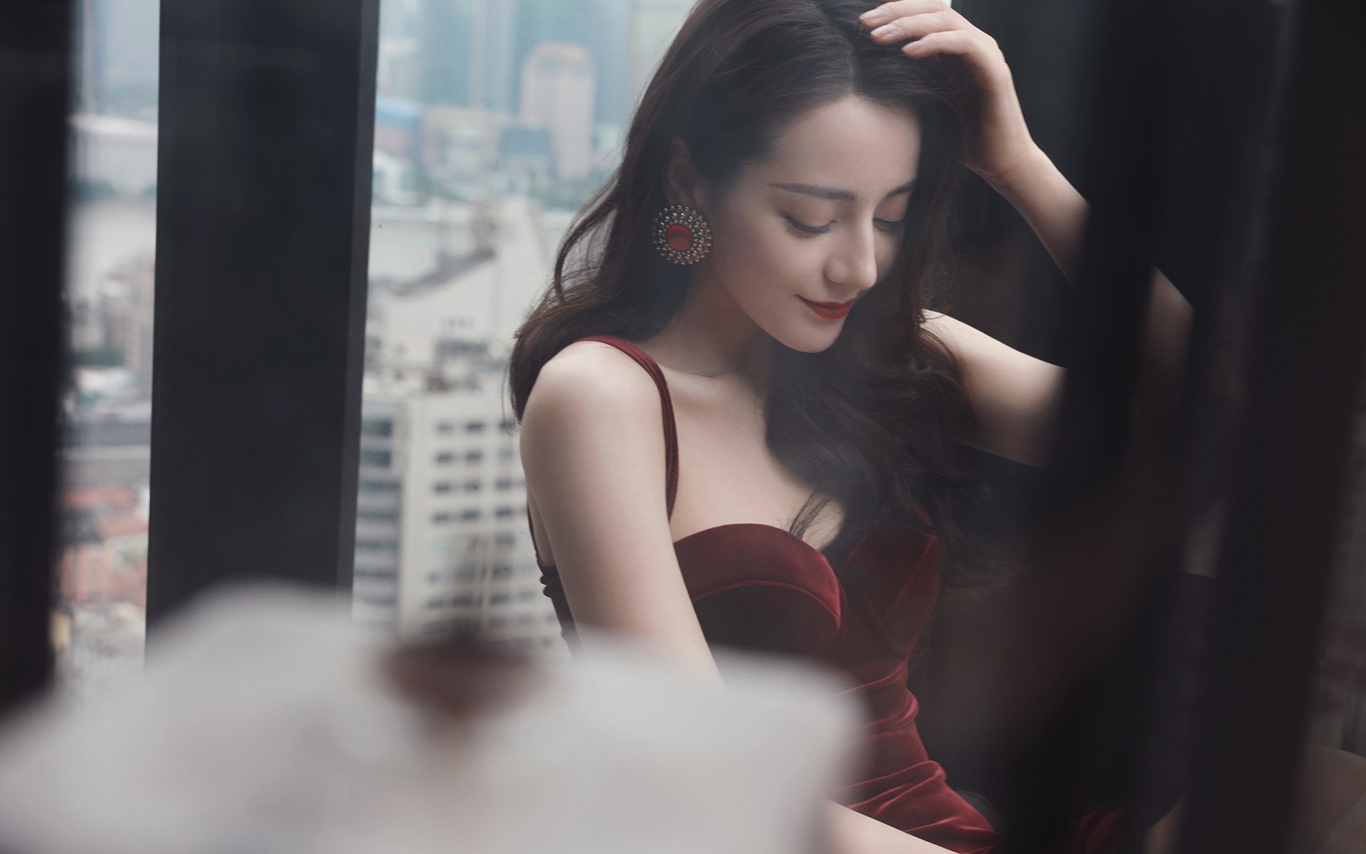 开云体育APP下载-凯恩闪电破门定基调，利物浦绝境逆转铸史诗