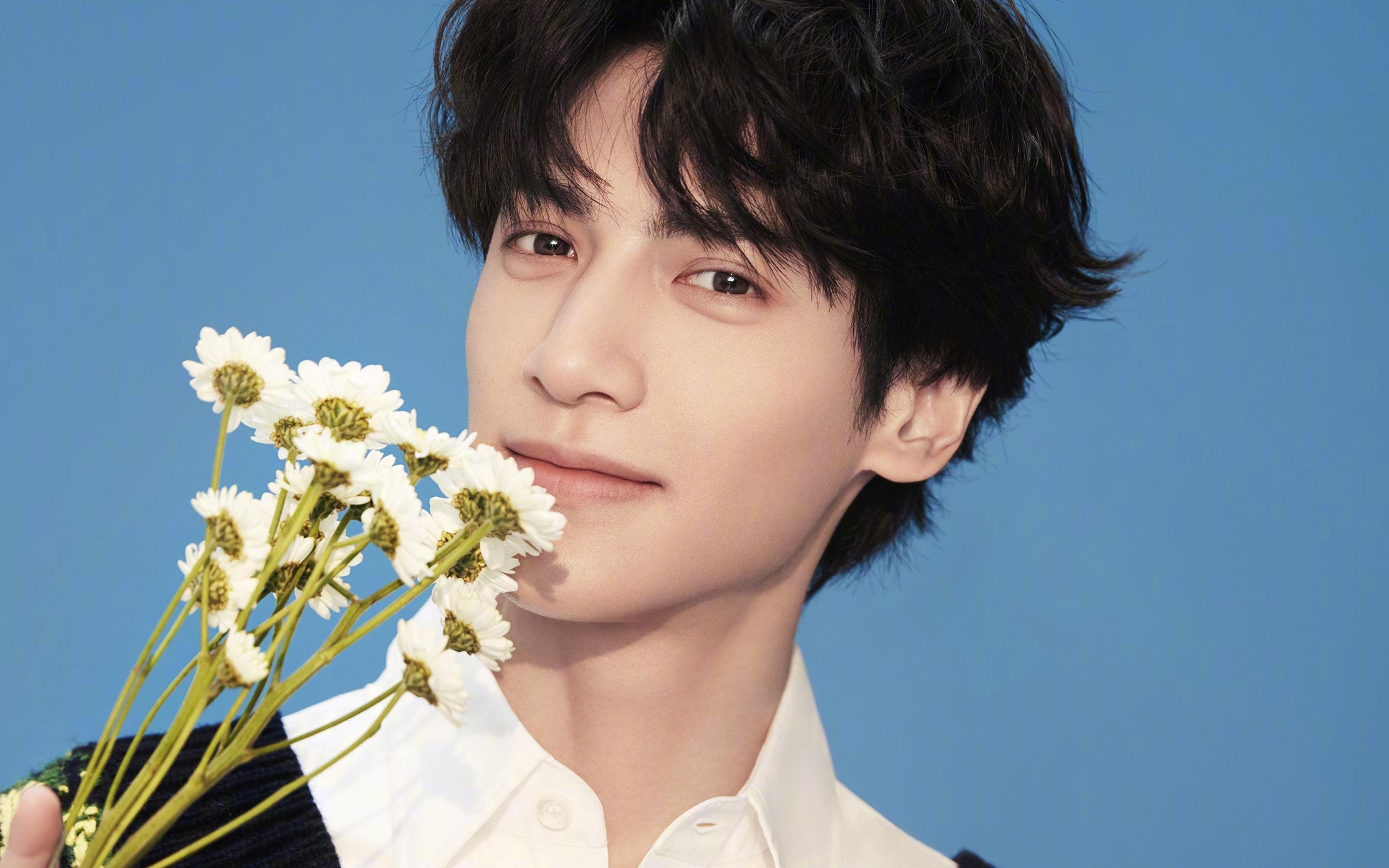 天蓝奇迹,富安健洋钢铁城墙,摩纳哥制霸多特蒙德加冕欧冠