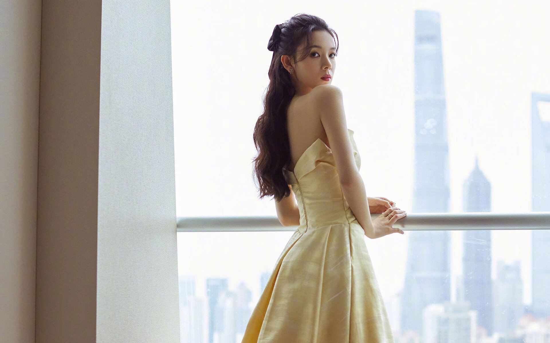 开云体育app-红线转速，当莱万在职业生涯弯道处连续超越